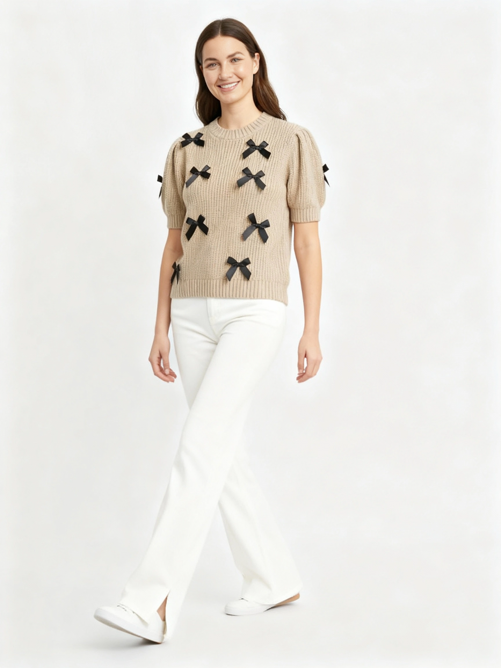 Light khaki short-sleeve sweater